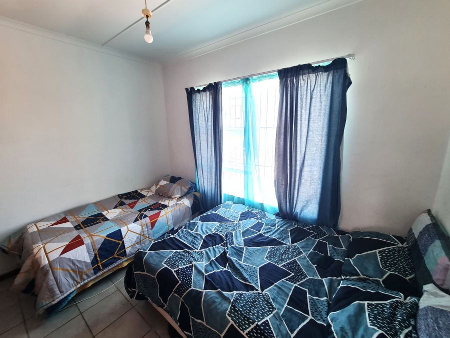 5 Bedroom Property for Sale in C Place Eastern Cape